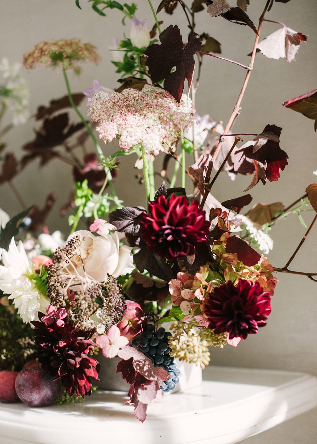 Image by <a class="text-p3" href="http://www.hannahduffy.com" target="_blank">Hannah Duffy Photography</a> | Planning by <a class="text-p3" href="http://www.katrinaotterweddings.co.uk" target="_blank">Katrina Otter Weddings</a>.