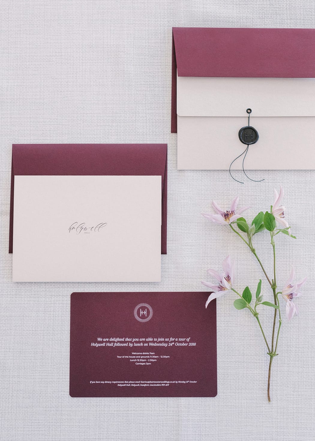 Image by <a class="text-p3" href="http://www.hannahduffy.com" target="_blank">Hannah Duffy Photography</a> | Planning by <a class="text-p3" href="http://www.katrinaotterweddings.co.uk" target="_blank">Katrina Otter Weddings</a>.