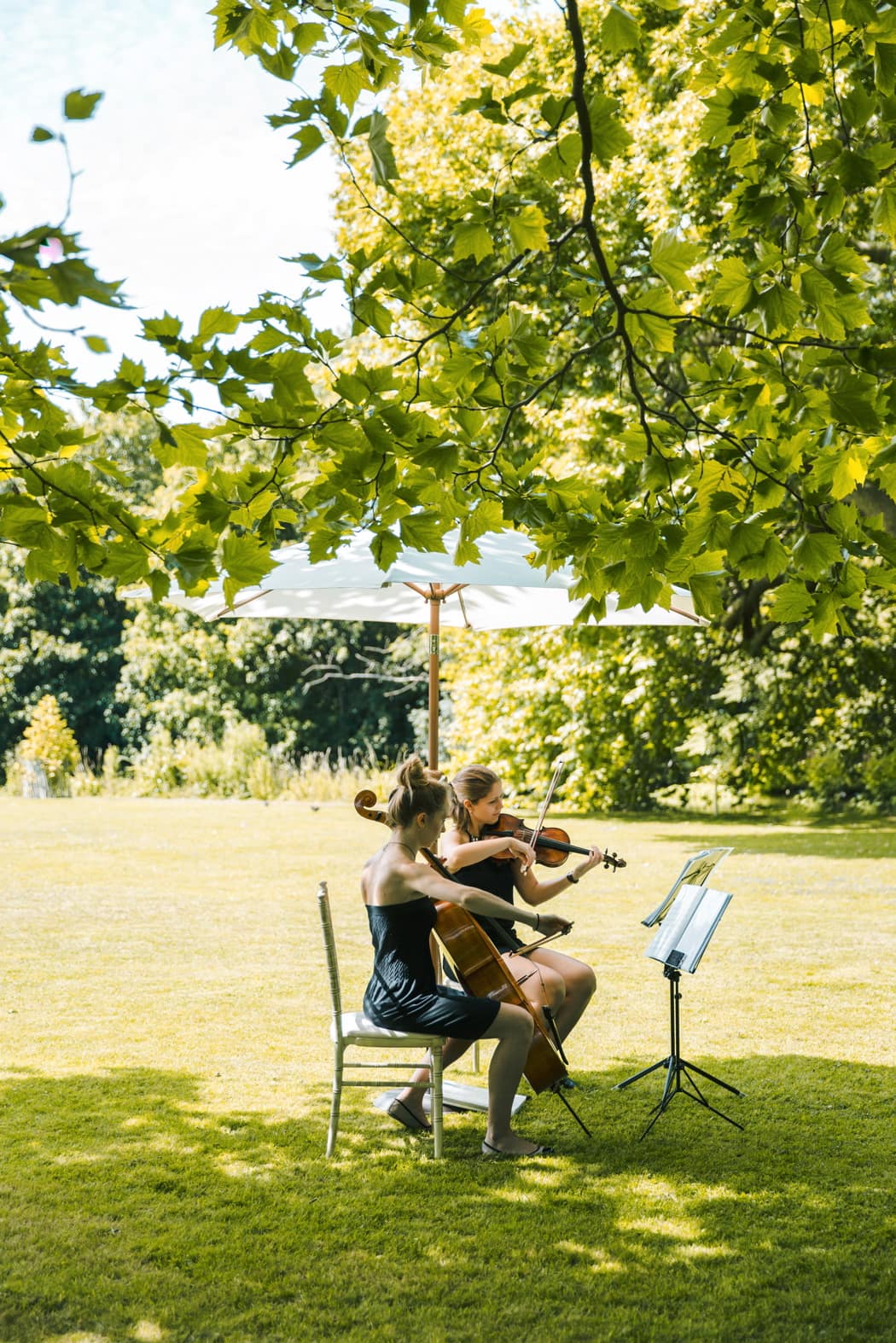 Image by <a class="text-p3" href="https://www.ireneyapweddings.com" target="_blank">Irene Yap Photography</a>.