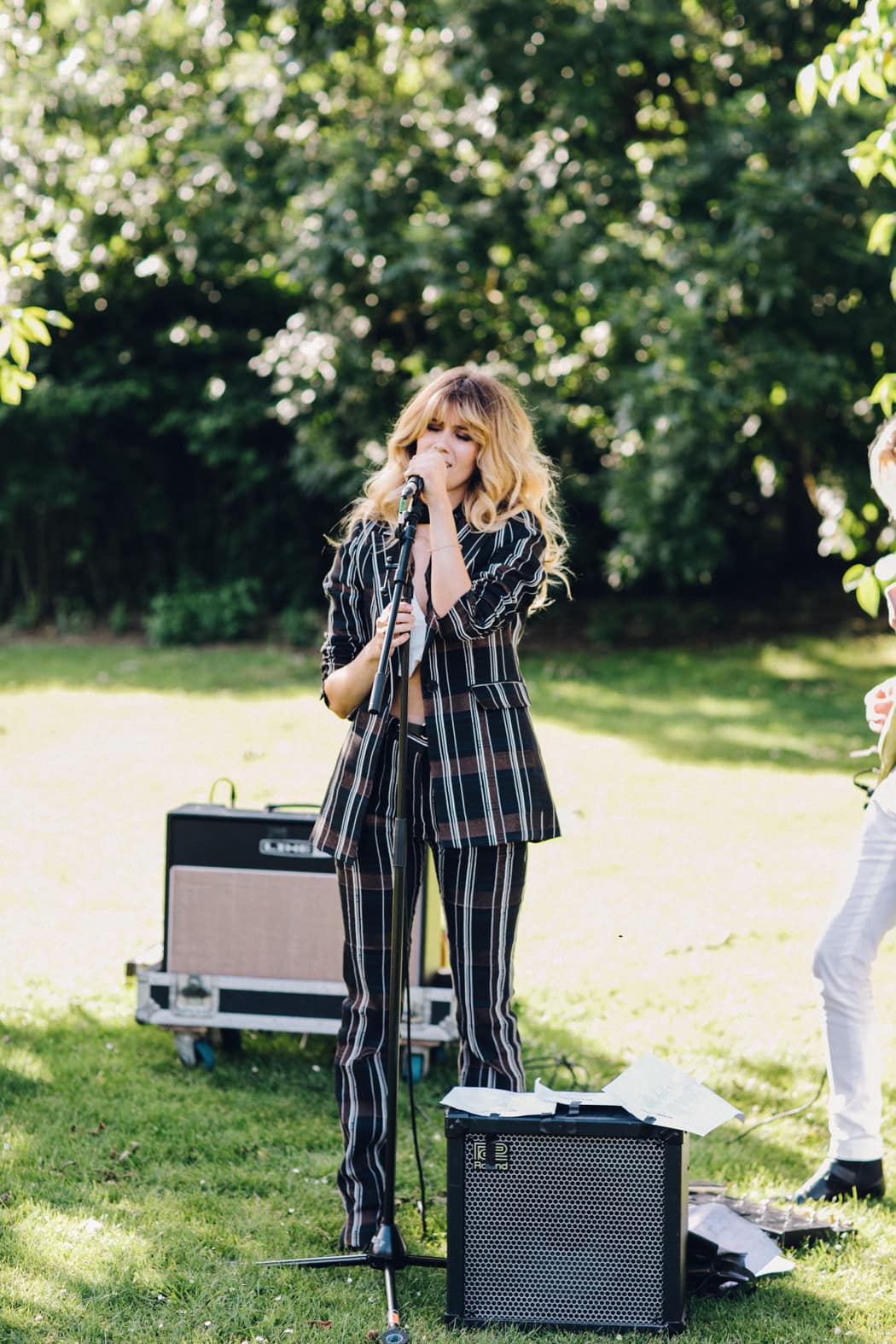 Image by <a class="text-p3" href="http://www.deborahgrace.net" target="_blank">Deborah Grace Photography</a>.