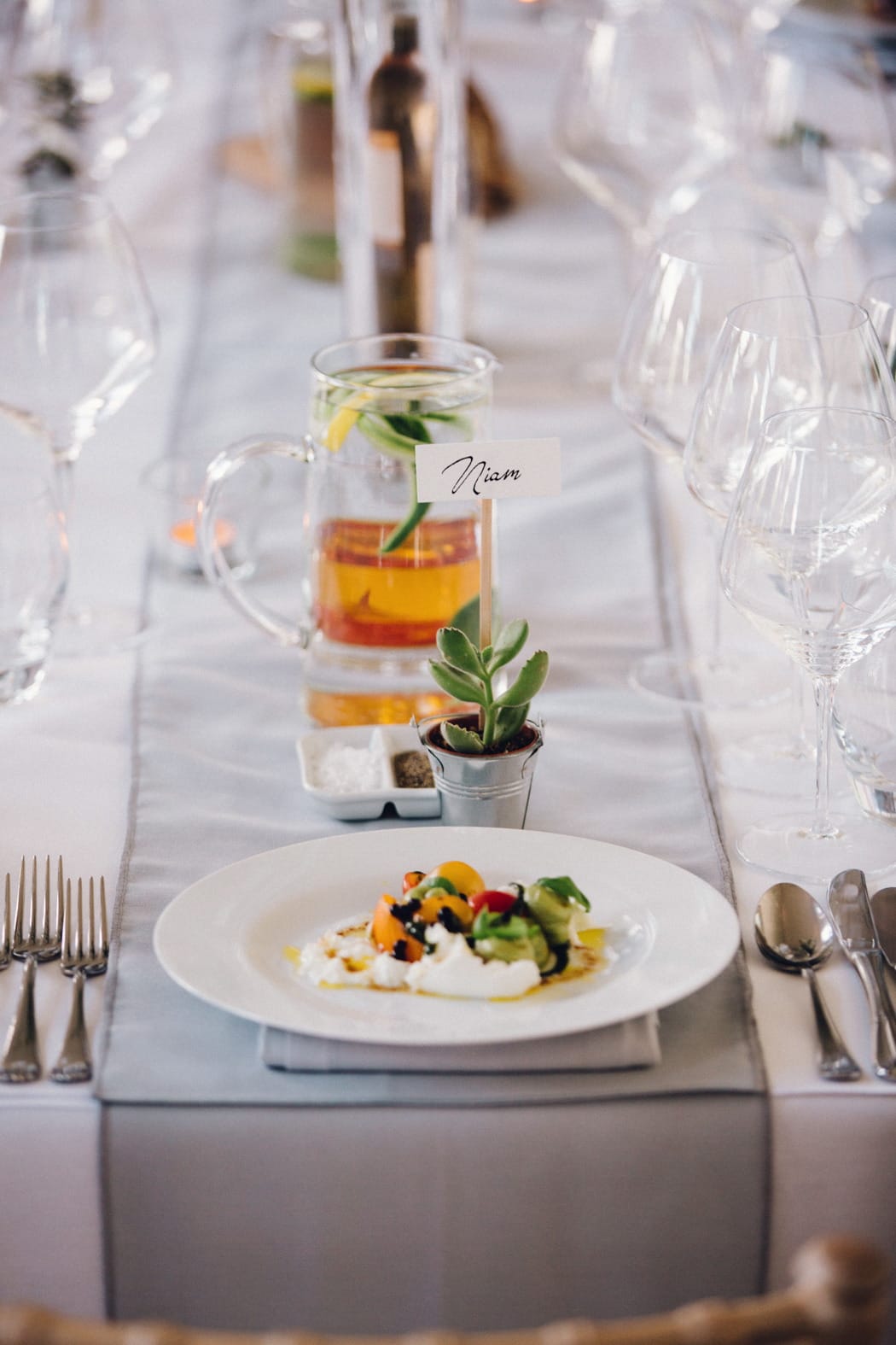 Image by <a class="text-p3" href="http://www.deborahgrace.net" target="_blank">Deborah Grace Photography</a>.