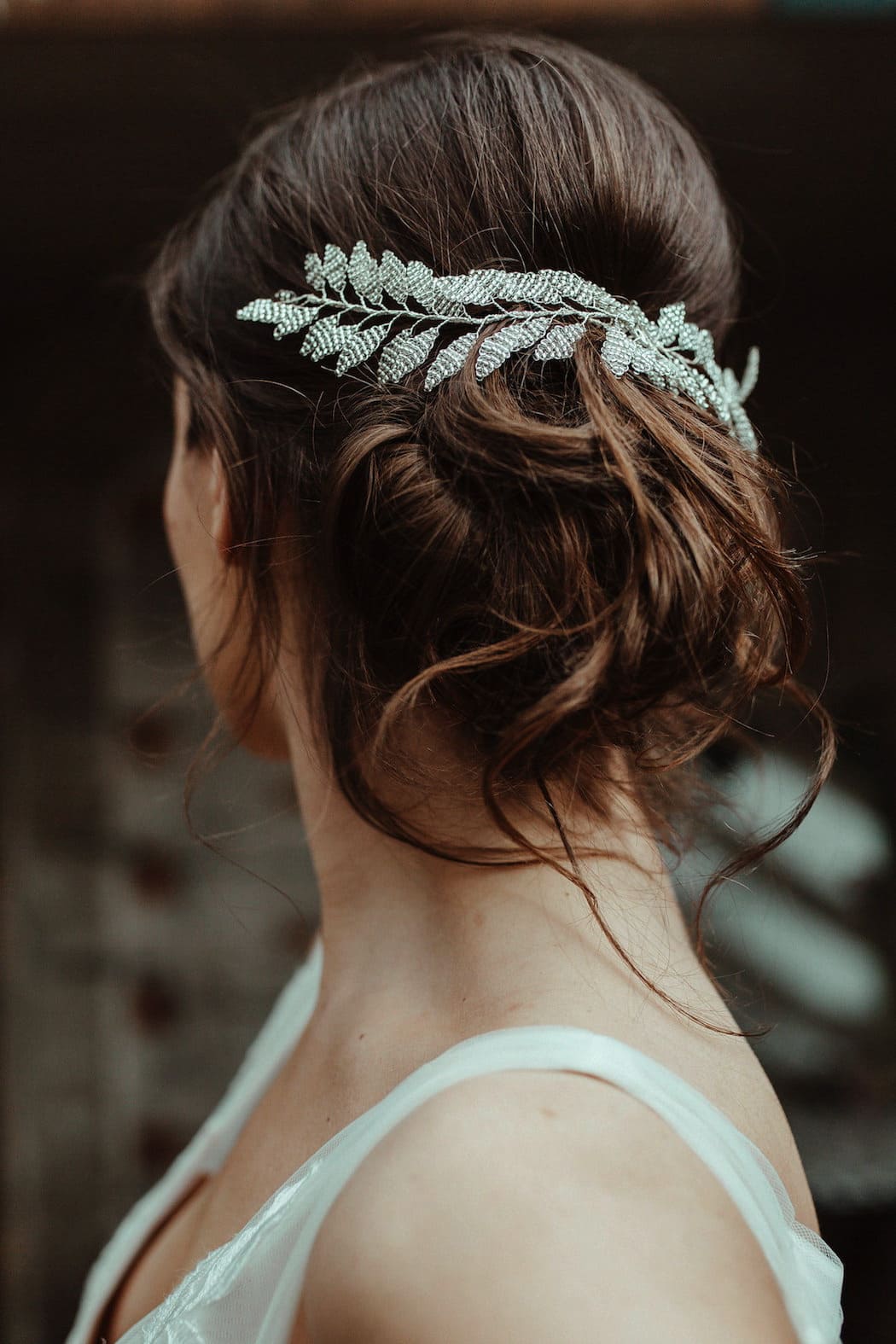 Image by <a class="text-p3" href="https://www.sophielakeweddings.co.uk" target="_blank">Sophie Lake Photography</a>.