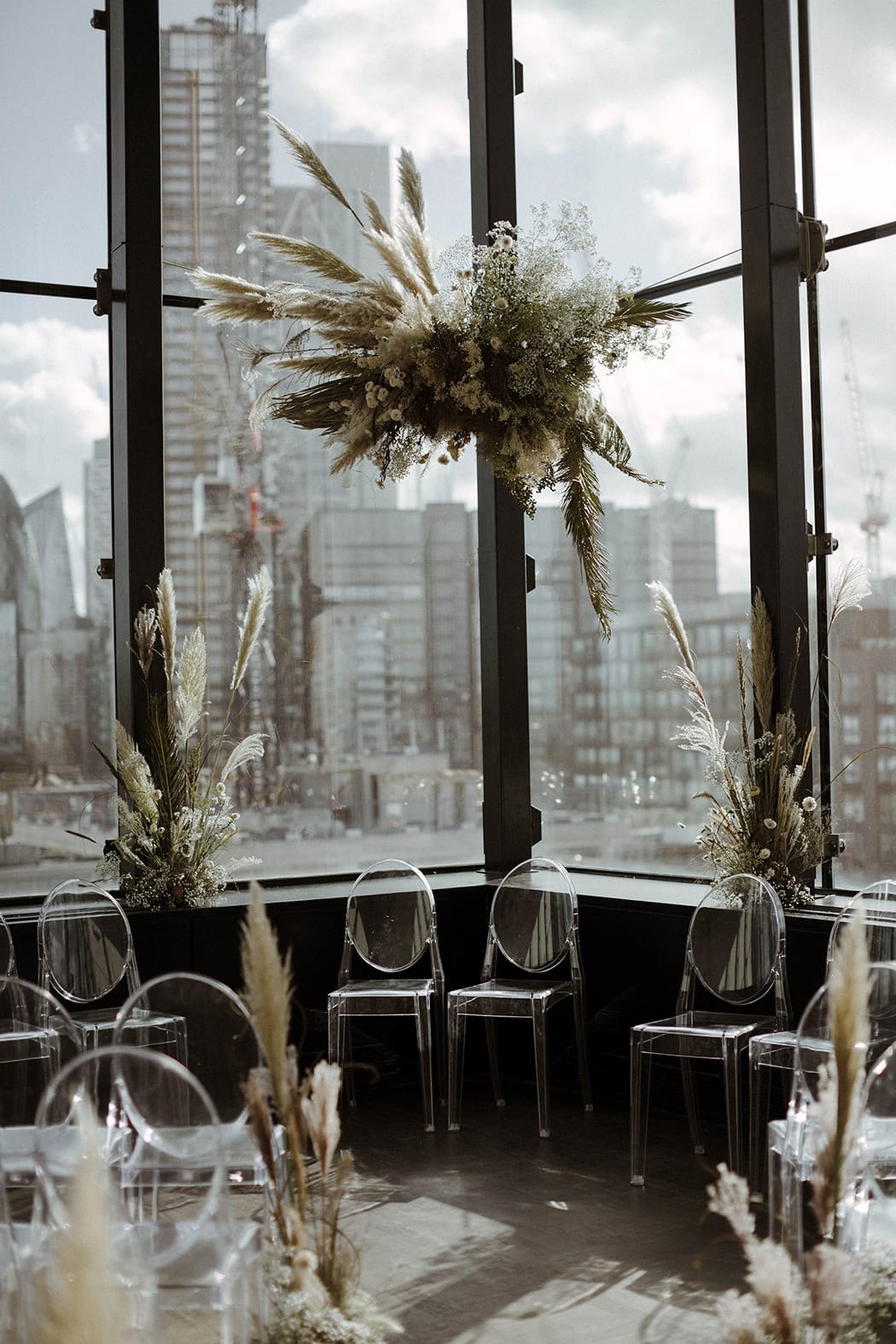 Image by <a class="text-p3" href="https://www.thecurries.co" target="_blank">The Curries</a>.