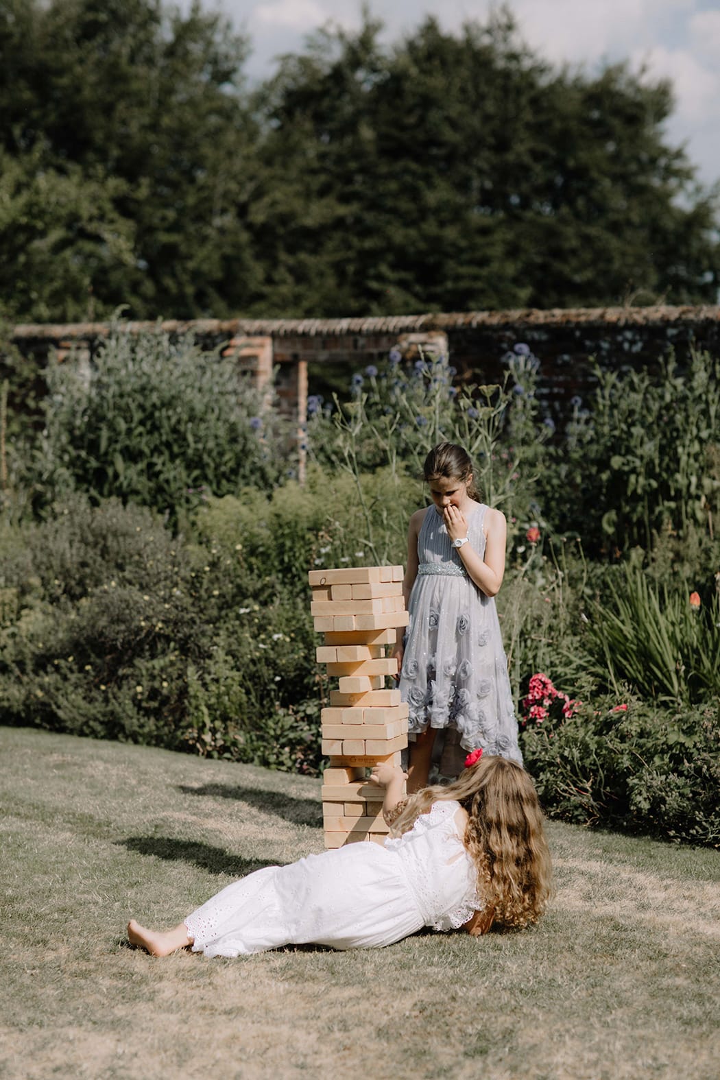 Image by <a class="text-p3" href="http://www.rebeccagoddardphotography.com" target="_blank">Rebecca Goddard Photography</a> | Planning by <a class="text-p3" href="http://www.katrinaotterweddings.co.uk" target="_blank">Katrina Otter Weddings</a>.