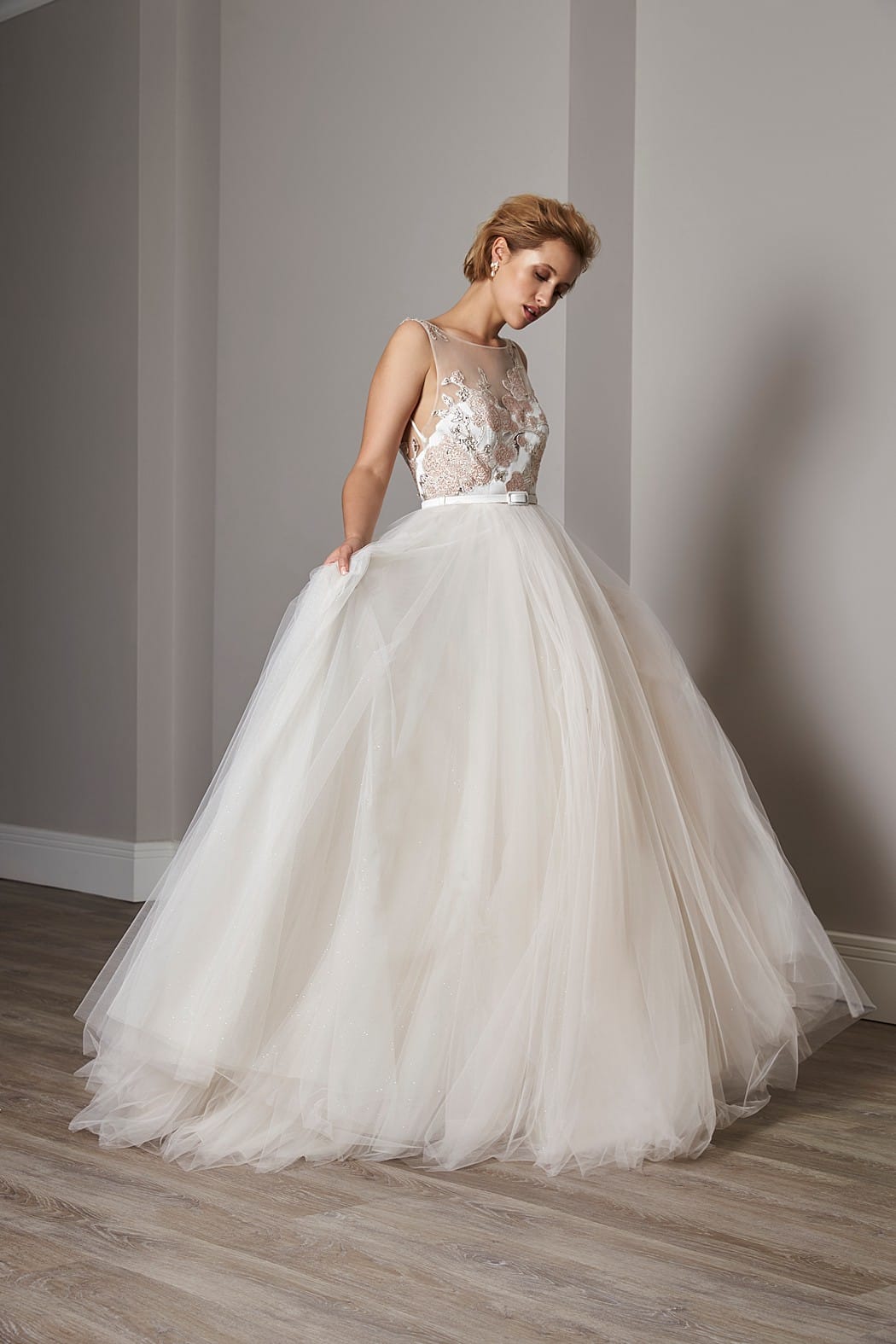 Image courtesy of <a class="text-p3" href="https://sassiholford.com" target="_blank">Sassi Holford</a>.