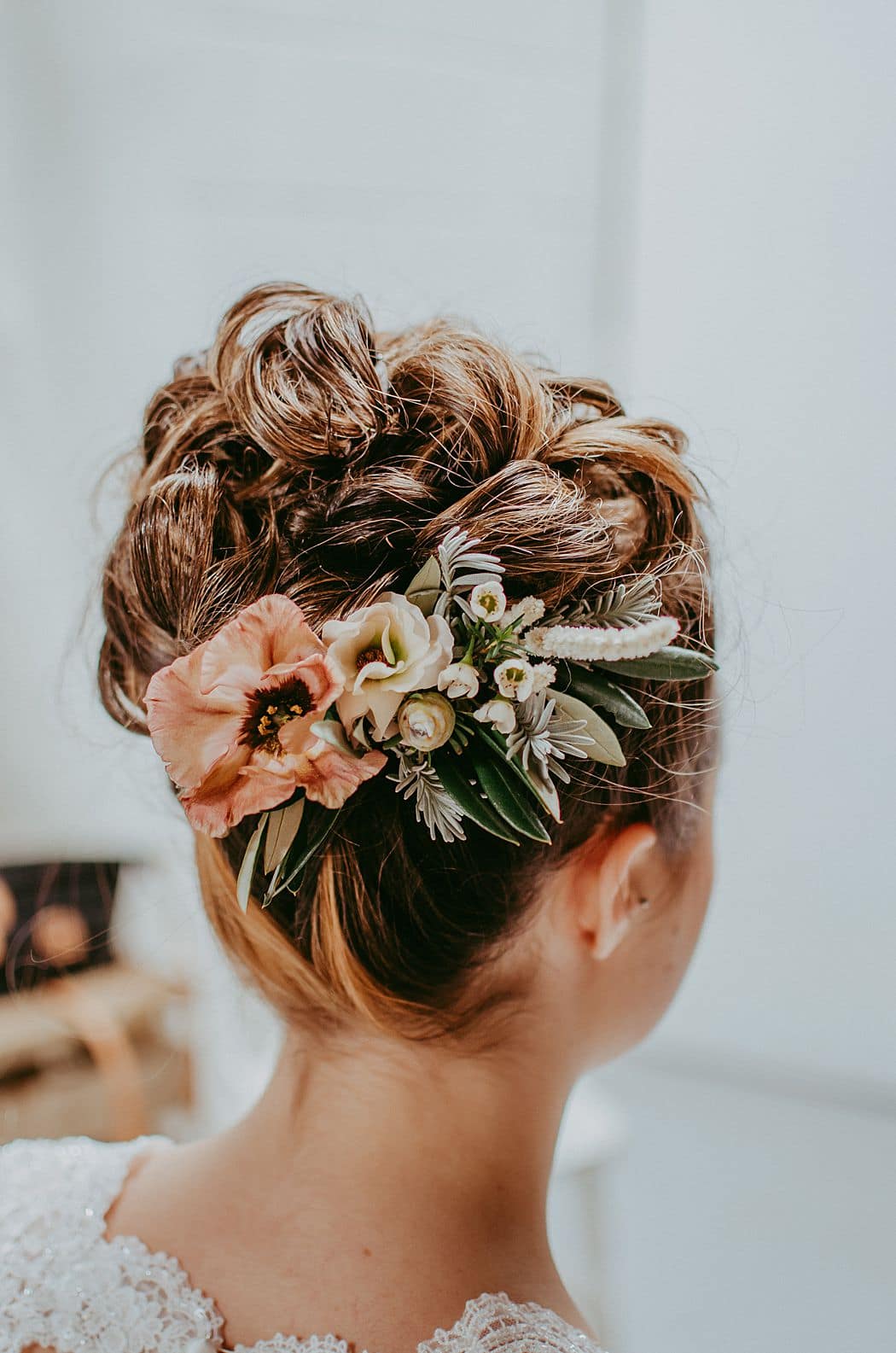 Image by <a class="text-p3" href="https://www.heatherlerrynphotography.com" target="_blank">Heather Lerryn Photography</a>.