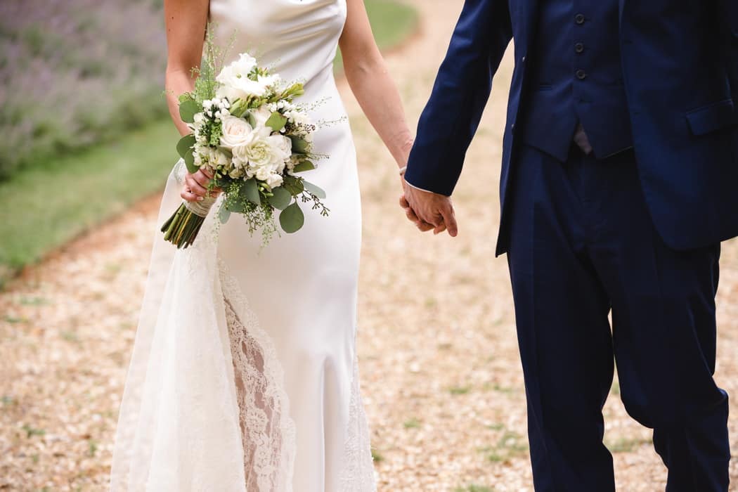 Image by <a class="text-p3" href="http://www.weddingsbynicolaandglen.com" target="_blank">www.weddingsbynicolaandglen.com</a>.