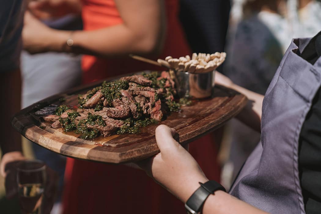 Image by <a class="text-p3" href="http://www.estradaweddings.co.nz" target="_blank">Estrada Weddings</a>.