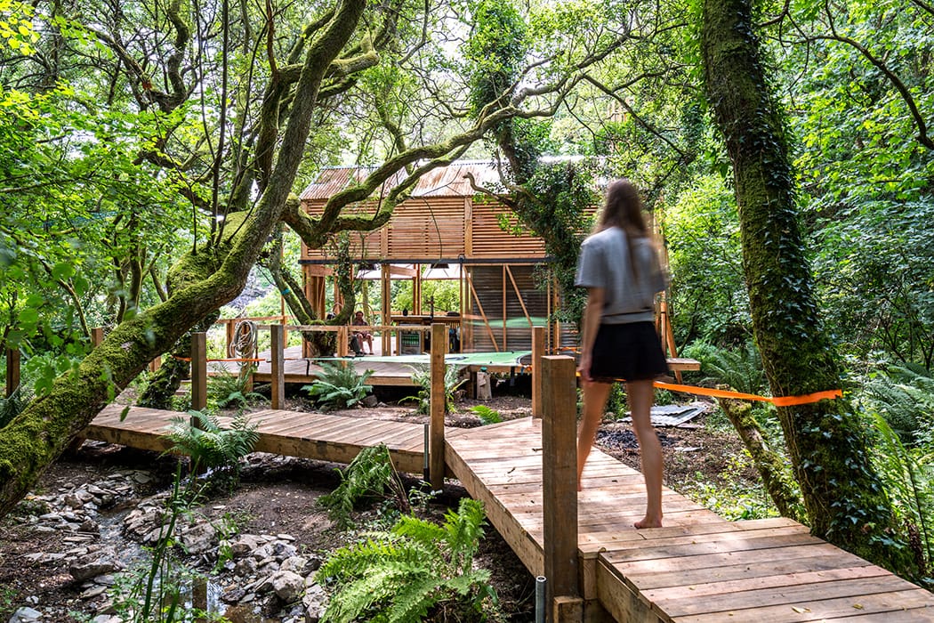 Image by <a class="text-p3" href="http://www.georgefielding.co.uk" target="_blank">George Fielding</a>.