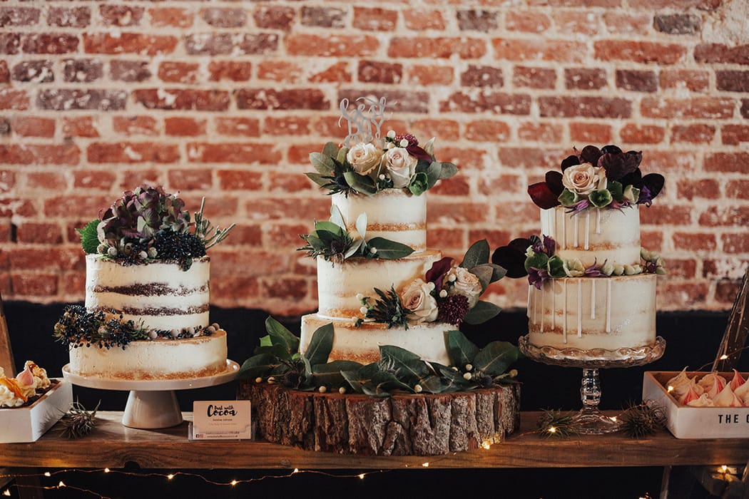 Image by <a class="text-p3" href="https://www.the-wild-bride.com" target="_blank">The Wild Bride</a>.