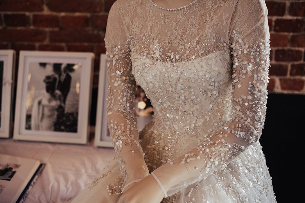 Image by <a class="text-p3" href="https://www.the-wild-bride.com" target="_blank">The Wild Bride</a>.