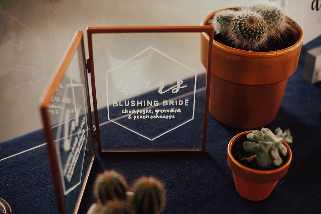 Image by <a class="text-p3" href="https://www.the-wild-bride.com" target="_blank">The Wild Bride</a>.