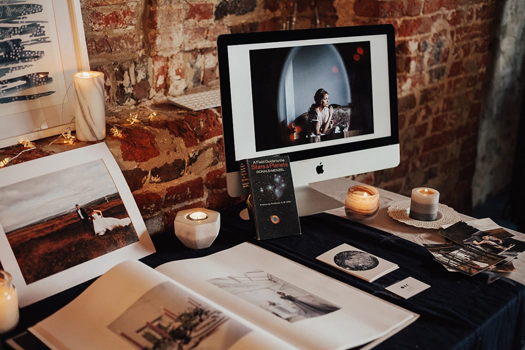 Image by <a class="text-p3" href="https://www.the-wild-bride.com" target="_blank">The Wild Bride</a>.