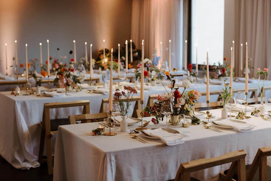 Image by <a class="text-p3" href="https://www.thecurries.co" target="_blank">The Curries</a>.