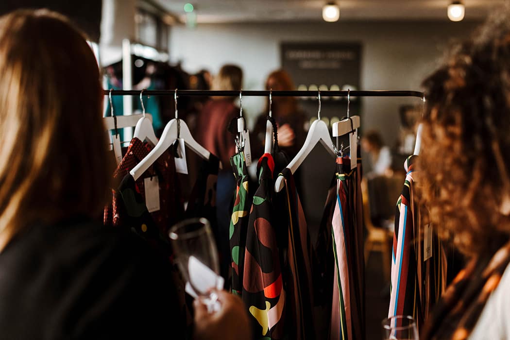 Image by <a class="text-p3" href="https://www.thecurries.co" target="_blank">The Curries</a>.