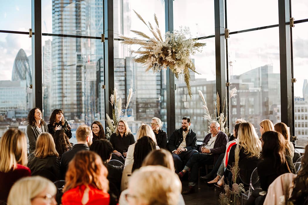 Image by <a class="text-p3" href="https://www.thecurries.co" target="_blank">The Curries</a>.