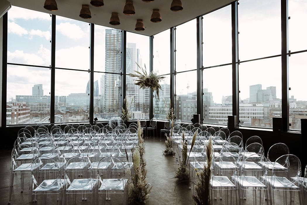 Image by <a class="text-p3" href="https://www.thecurries.co" target="_blank">The Curries</a>.