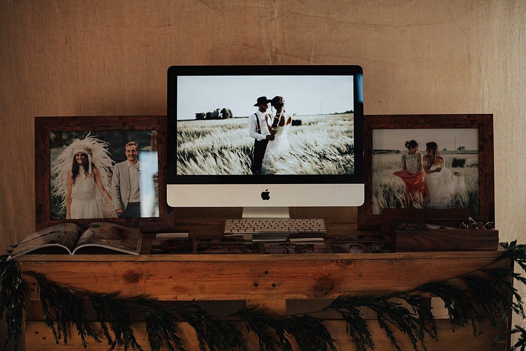 Image by <a class="text-p3" href="https://www.the-wild-bride.com" target="_blank">The Wild Bride</a>.