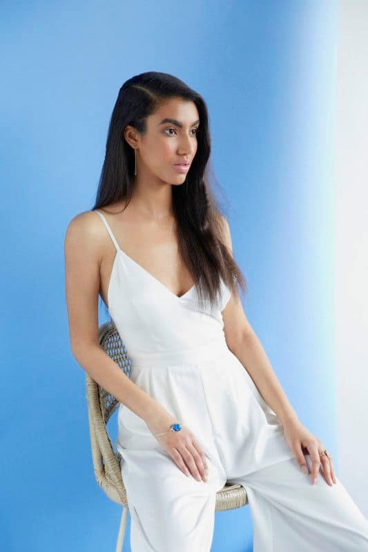 Image by <a class="text-p3" href="http://www.nataliejweddings.com" target="_blank">Natalie J Weddings</a> via <a class="text-p3" href="http://www.amostcuriousweddingfair.co.uk" target="_blank">Most Curious</a>.