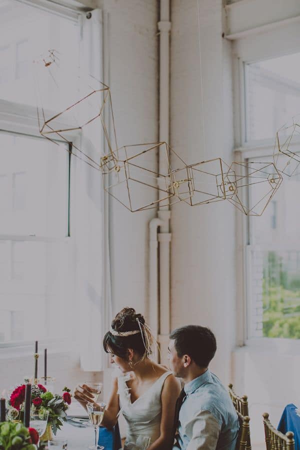 Image by <a class="text-p3" href="http://www.chellisemichaelphotography.com" target="_blank">Chellise Michael Photography</a> via <a class="text-p3" href="http://ruffledblog.com" target="_blank">Ruffled</a>.