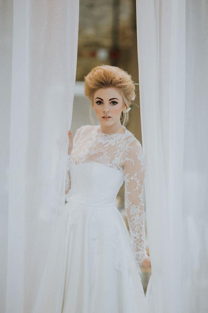 Images by <a class="text-p3" href="http://www.humpstonandbull.co.uk" target="_blank">Humpston & Bull</a>.