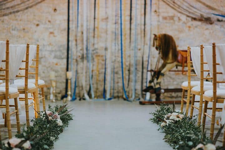 Images by <a class="text-p3" href="http://www.humpstonandbull.co.uk" target="_blank">Humpston & Bull</a>.