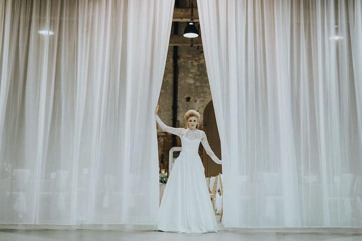 Images by <a class="text-p3" href="http://www.humpstonandbull.co.uk" target="_blank">Humpston & Bull</a>.