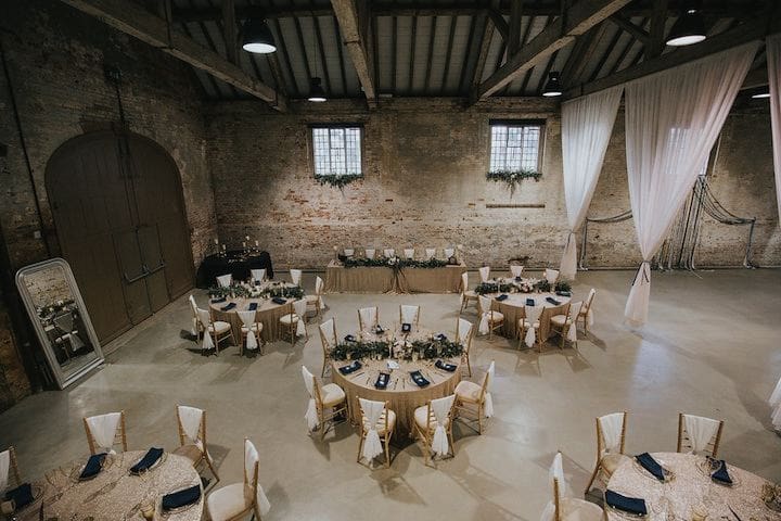 Images by <a class="text-p3" href="http://www.humpstonandbull.co.uk" target="_blank">Humpston & Bull</a>.