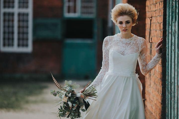 Images by <a class="text-p3" href="http://www.humpstonandbull.co.uk" target="_blank">Humpston & Bull</a>.