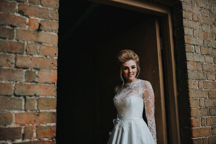 Images by <a class="text-p3" href="http://www.humpstonandbull.co.uk" target="_blank">Humpston & Bull</a>.