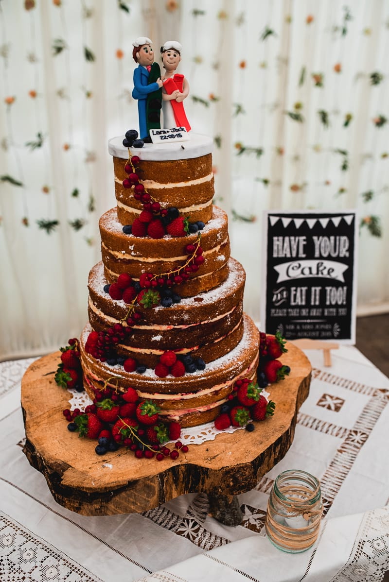 Image by <a class="text-p3" href="http://barneywalters.com" target="_blank">Barney Walters Photography</a>.