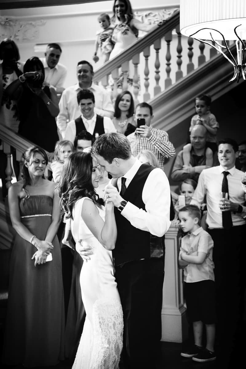 Image by <a class="text-p3" href="http://www.weddingsbynicolaandglen.com" target="_blank">www.weddingsbynicolaandglen.com</a>.