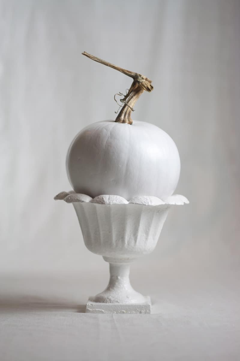 white-alternative-halloween-inspiration-amber-persia-for-coco-wedding-venues-01