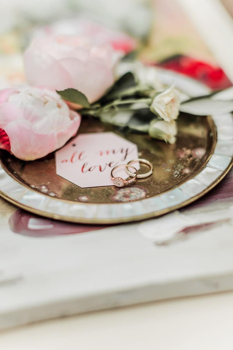 Image by <a class="text-p3" href="http://www.naomikenton.com/" target="_blank">Naomi Kenton</a>.