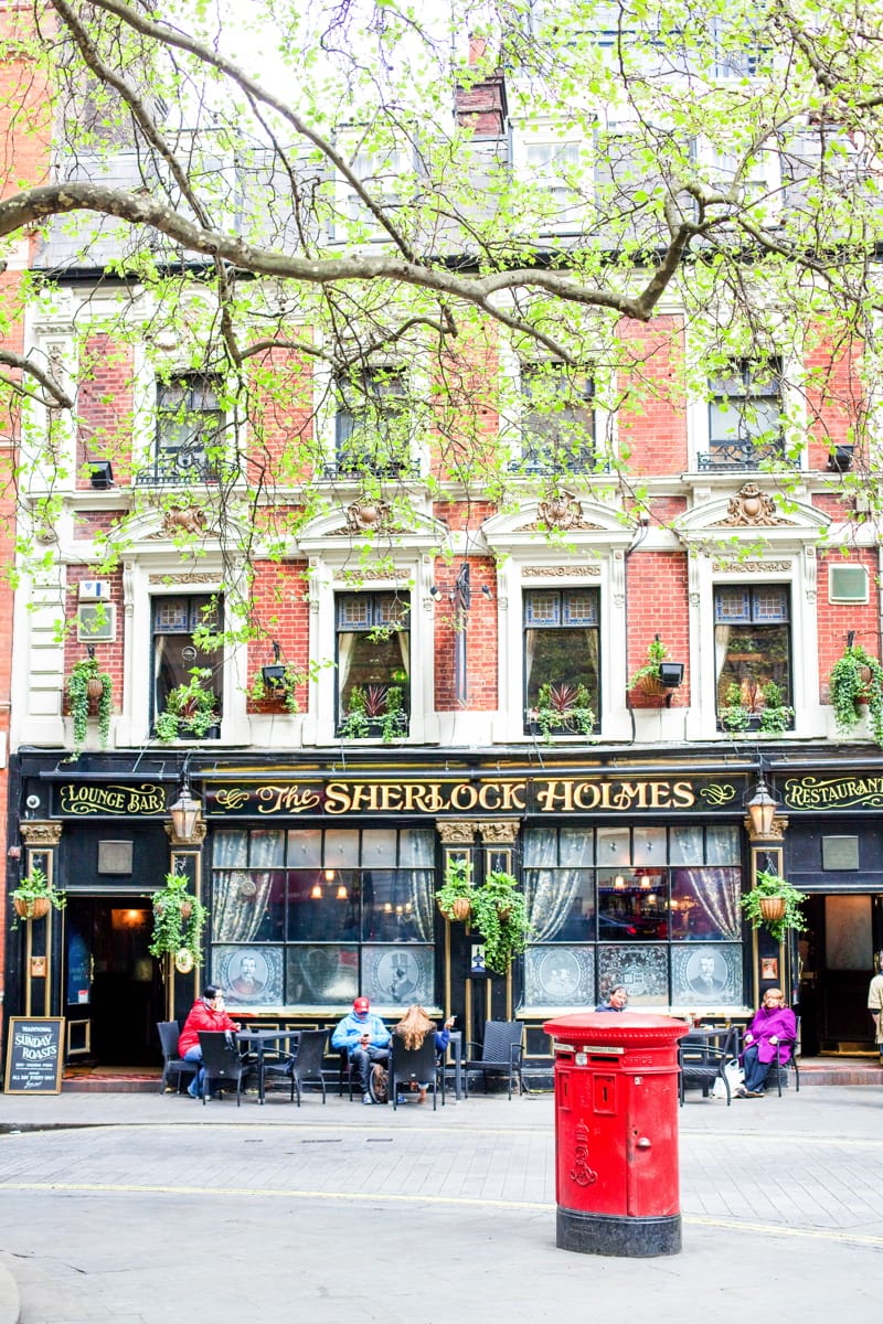 Image by <a class="text-p3" href="http://cecelinaphotography.com" target="_blank">Cecelina Photography</a>.