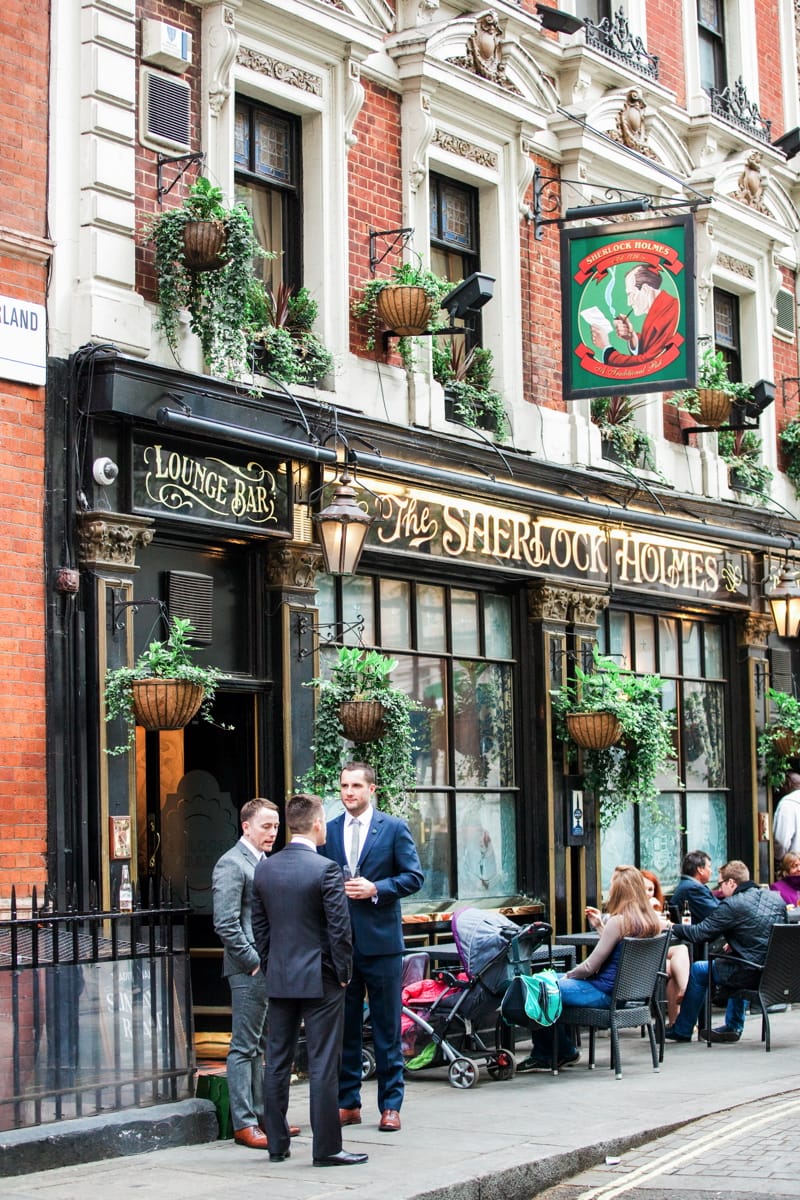 Image by <a class="text-p3" href="http://cecelinaphotography.com" target="_blank">Cecelina Photography</a>.