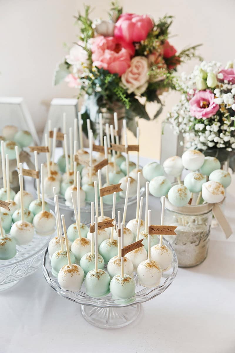 Image by <a class="text-p3" href="http://www.vla-photography.co.uk" target="_blank">VLA Photography</a>.