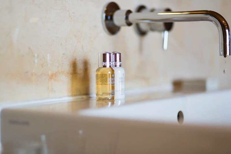 Image by <a class="text-p3" href="http://www.jadeosbornephotography.com" target="_blank">Jade Osborne Photography</a>.