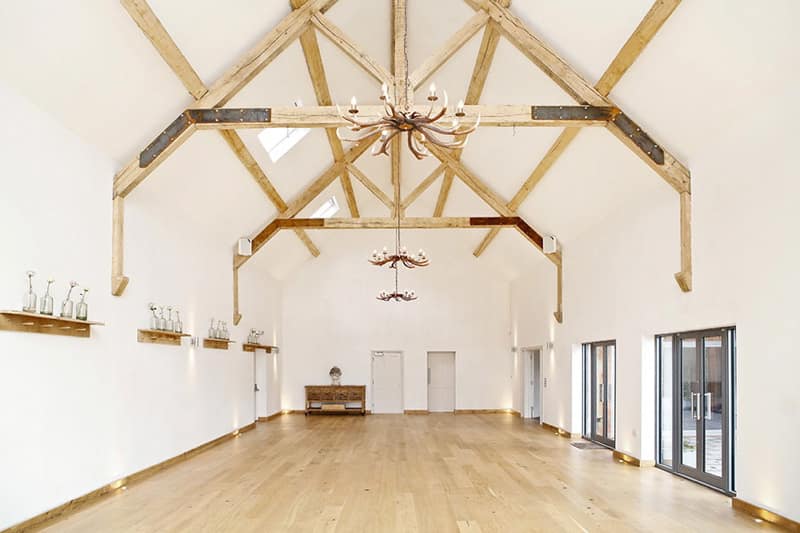 Image by <a class="text-p3" href="http://www.vla-photography.co.uk" target="_blank">VLA Photography</a>.