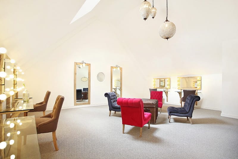 Image by <a class="text-p3" href="http://www.vla-photography.co.uk" target="_blank">VLA Photography</a>.