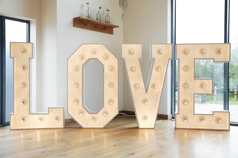 Image by <a class="text-p3" href="http://www.vla-photography.co.uk" target="_blank">VLA Photography</a>.