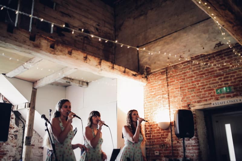 Image by <a class="text-p3" href="http://cargocollective.com/darinastoda" target="_blank">DS Photography</a>.