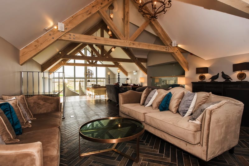 Image by <a class="text-p3" href="http://www.pwilletts.com" target="_blank">Paul Willetts Photography</a>.