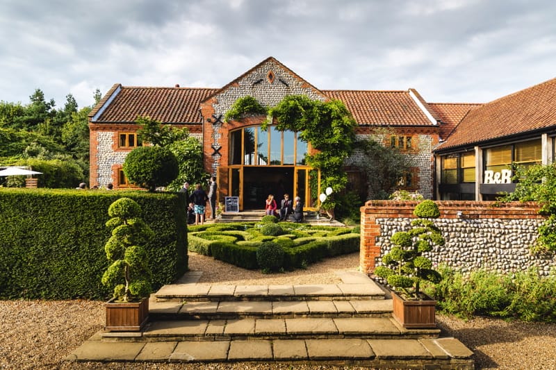 Image by <a class="text-p3" href="http://www.andydavison.com" target="_blank">Andy Davison Photography</a>.