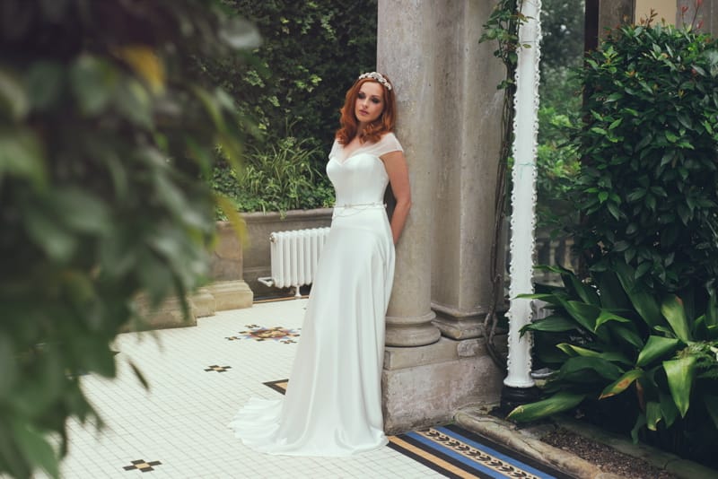 bridal-accessories-klaire-van-elton-sandon-hall-coco-wedding-venues-holly-booth-photography-21