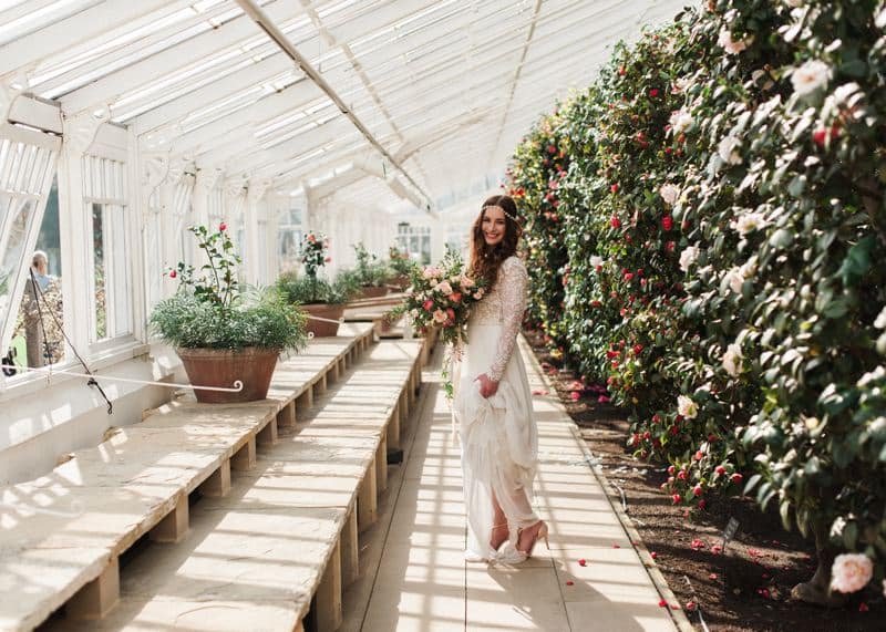 Image by <a class="text-p3" href="http://www.katenielen.com" target="_blank">Kate Nielen Photography</a>.