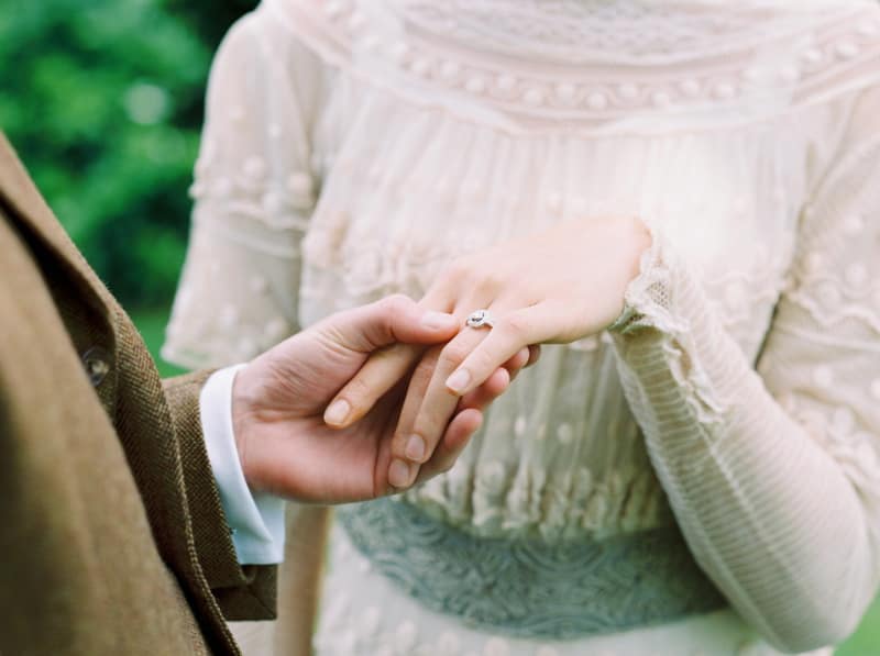 Image by <a class="text-p3" href="http://www.veronalain.com" target="_blank">Verona Lain Photography</a>.