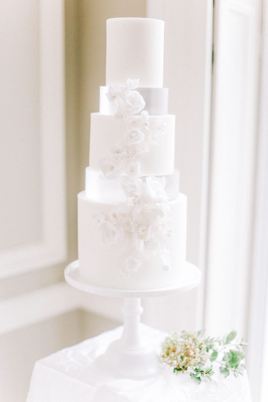 Image by <a class="text-p3" href="https://www.charlottewisephotography.co.uk" target="_blank">Charlotte Wise Fine Art Photography</a>.