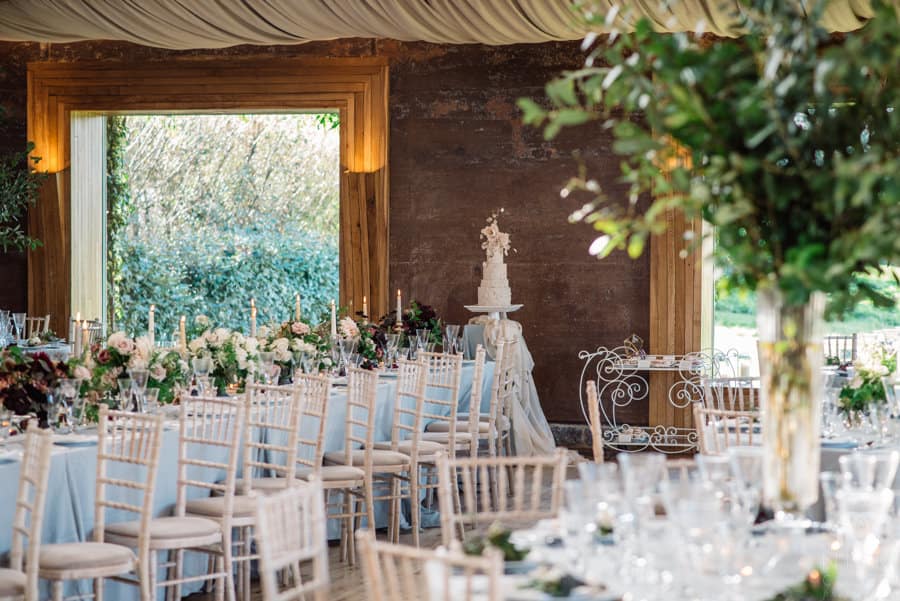 Image by <a class="text-p3" href="http://www.nikkicooper.co.uk" target="_blank">Nikki Cooper Photography</a> | Venue <a class="text-p3" href="https://cocoweddingvenues.co.uk/coco_listing/elmore-court/" target="_blank">Elmore Court</a>.