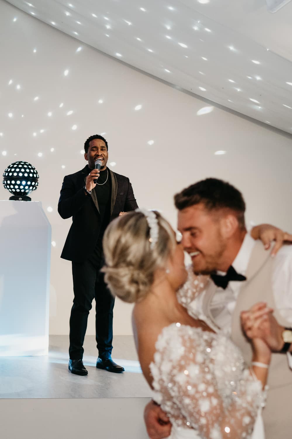 Image by <a class="text-p3" href="http://www.boyntonweddingphotography.co.uk" target="_blank">David Boynton Photography</a>.